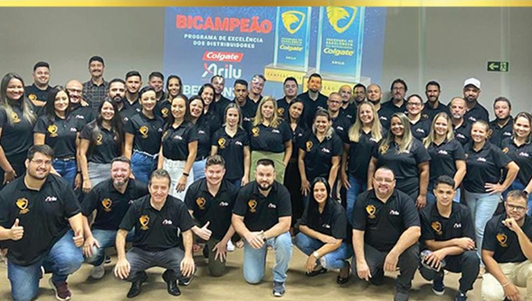 Arilu recebe prêmio de melhor distribuidor Colgate-Palmolive